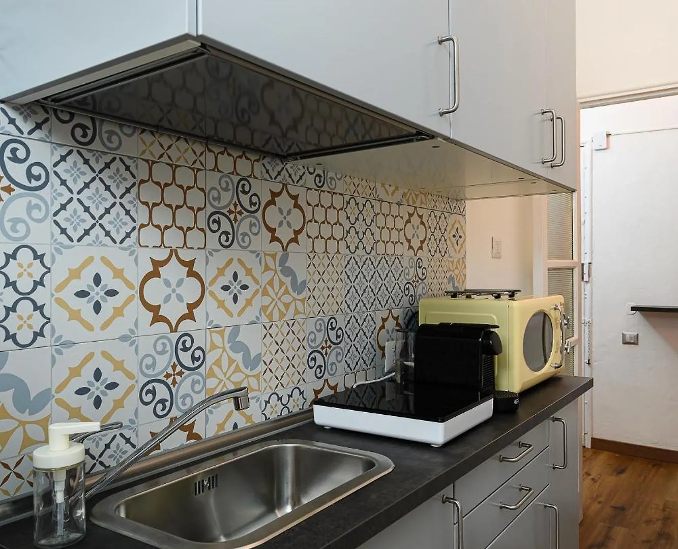 Sebino 17 - Monolocale Cool Apartment Milan